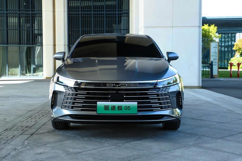 比秦Plus贵的几千元，比亚迪驱逐舰05正式上市售11.98-15.58万元