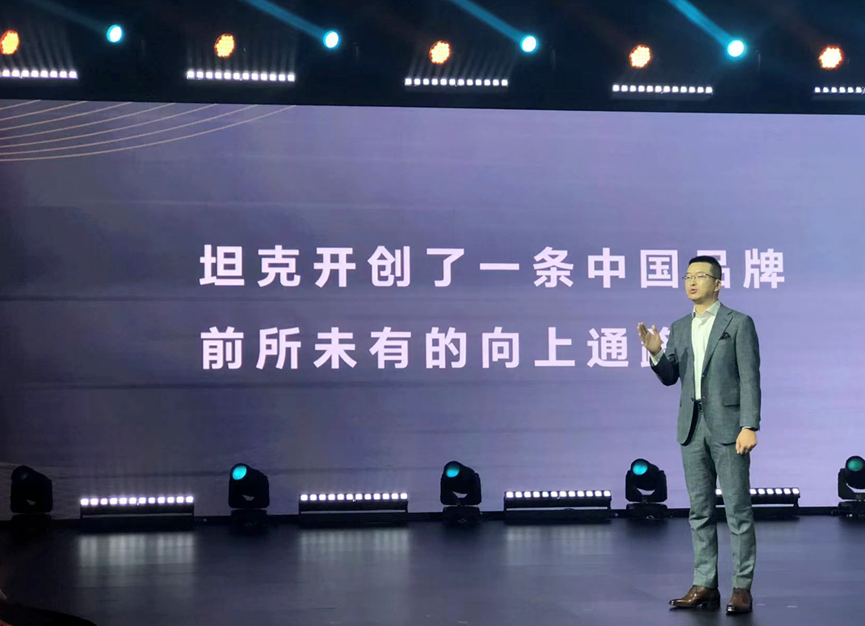 坦克500现在有多火爆，“帕杰罗”就有多落寞