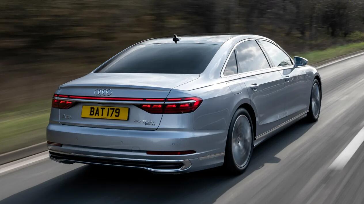 有望于年内上市，中期改款奥迪A8L 60TFSI e大量实拍图发布