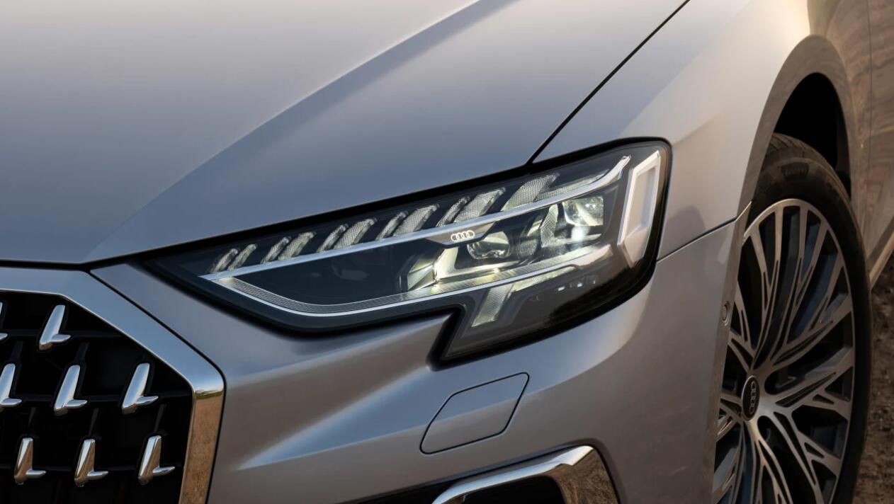 有望于年内上市，中期改款奥迪A8L 60TFSI e大量实拍图发布