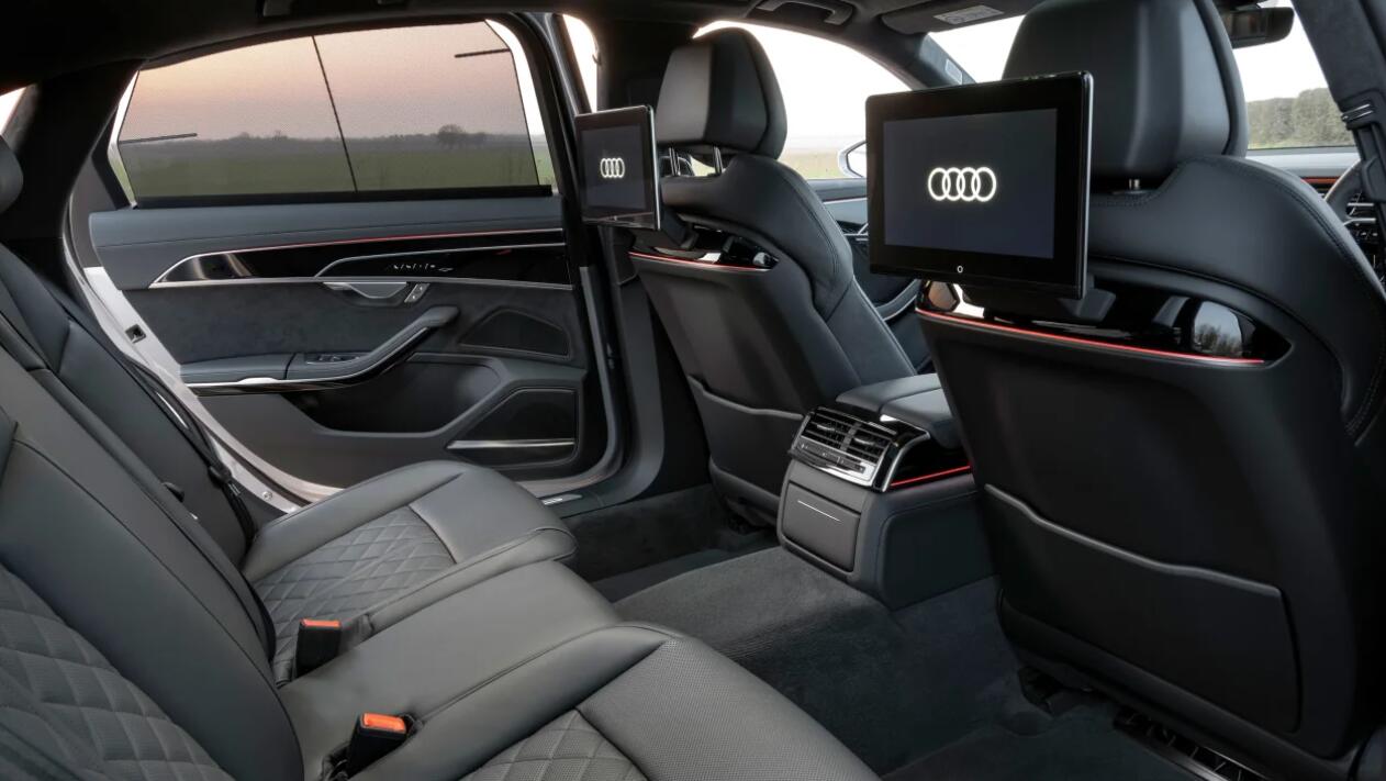 有望于年内上市，中期改款奥迪A8L 60TFSI e大量实拍图发布