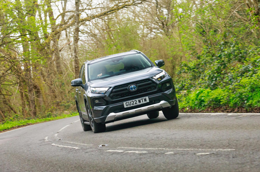 真的不考虑引进一下吗？2022款丰田RAV4 Adventure大量实拍图发布