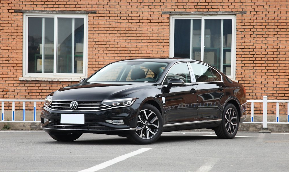 6月份中型车销量排名：1-47名，Model 3夺冠，雅阁季军，迈腾大增